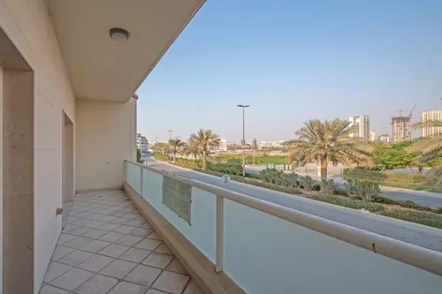 4 Bedrooms Townhouse in Garden Lane Villas