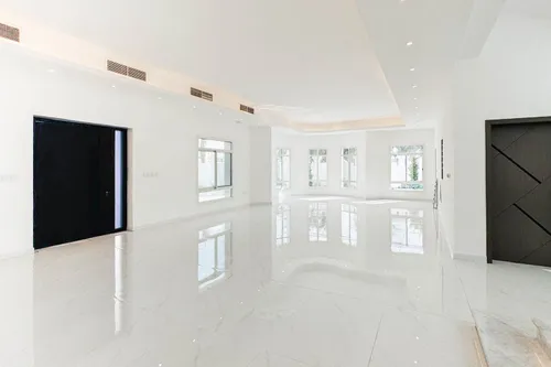 5 Bedrooms Villa in Al Mizhar 2