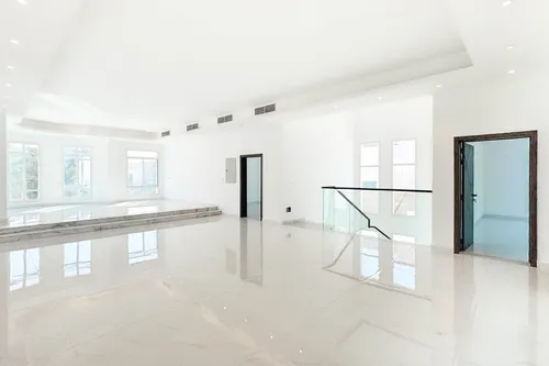 5 Bedrooms Villa in Al Mizhar 2