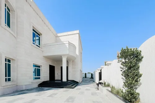 5 Bedrooms Villa in Al Mizhar 2