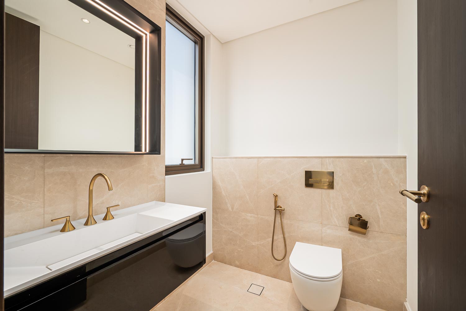 5 Bedrooms Villa in Palm Hills
