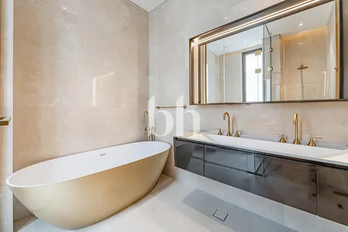 5 Bedrooms Villa in Palm Hills