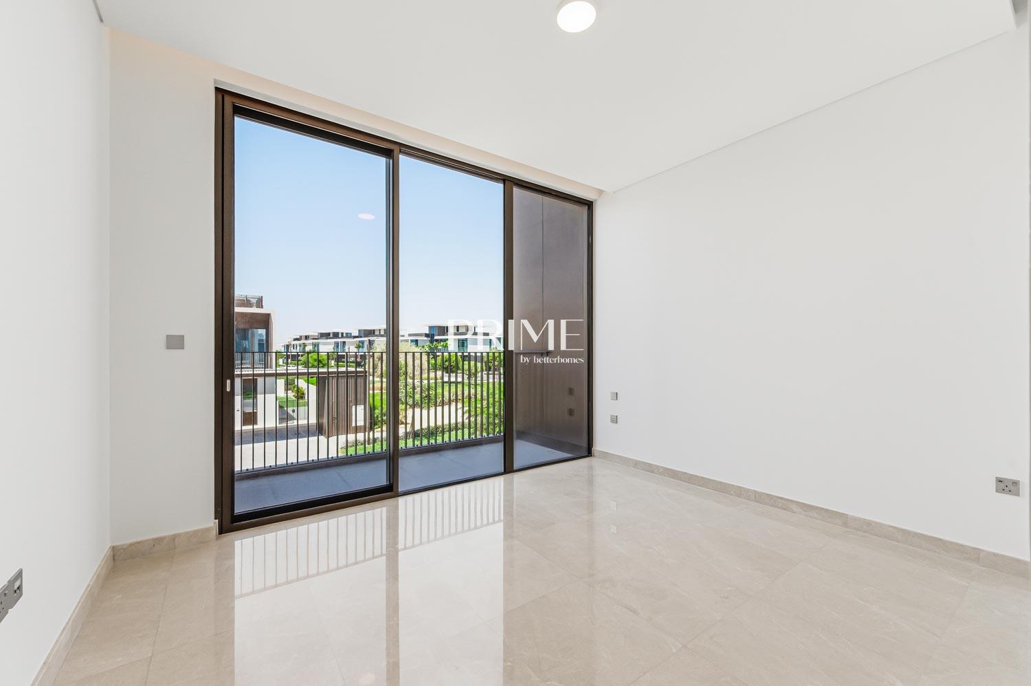 5 Bedrooms Villa in Palm Hills