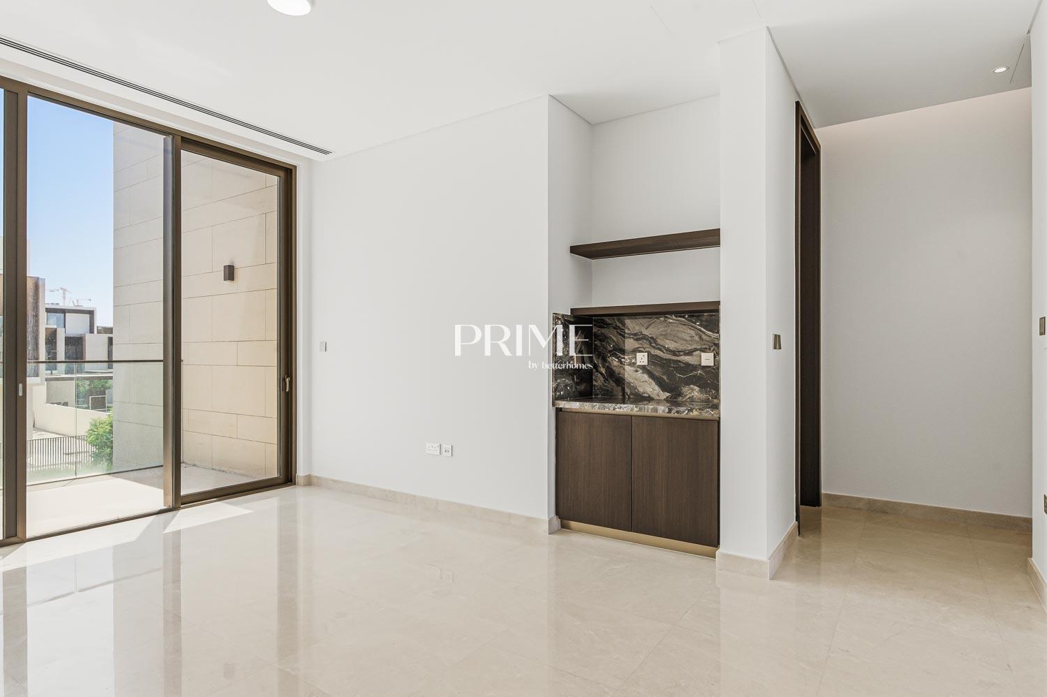 5 Bedrooms Villa in Palm Hills