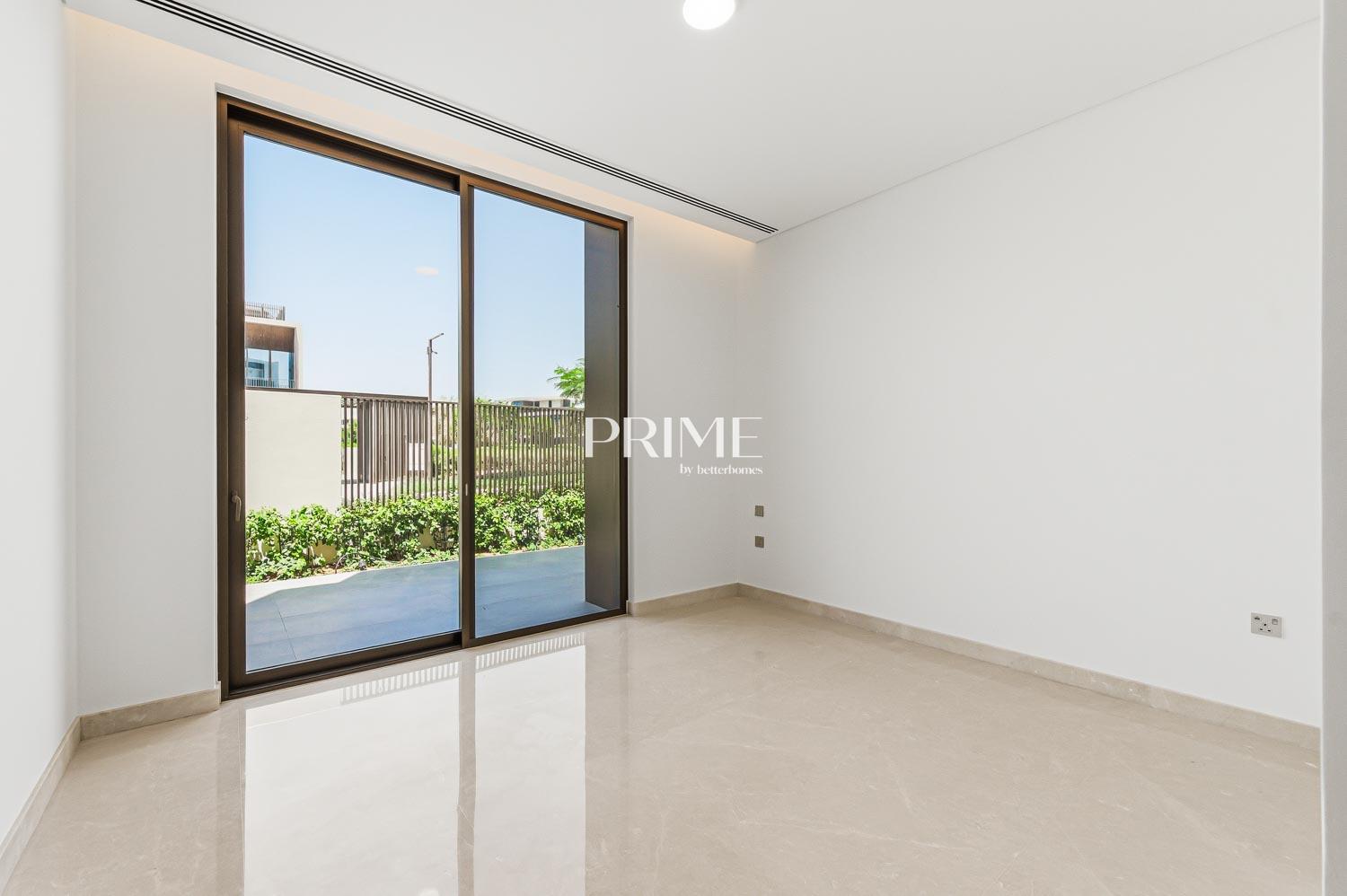 5 Bedrooms Villa in Palm Hills
