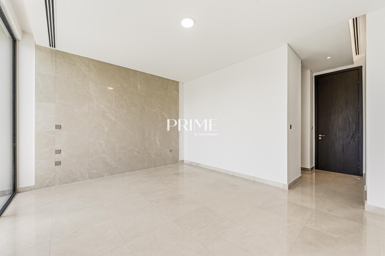 5 Bedrooms Villa in Palm Hills