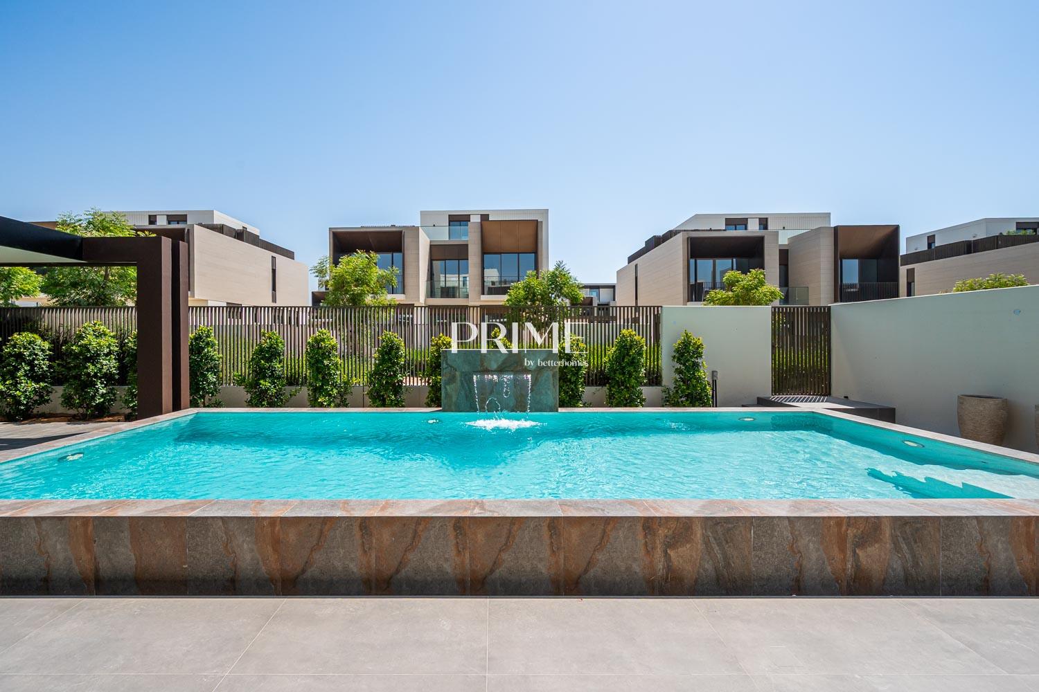 5 Bedrooms Villa in Palm Hills