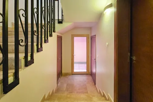 4 Bedrooms Villa in Golf Gardens