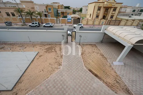 6 Bedrooms Villa in Al Warqa'a 4