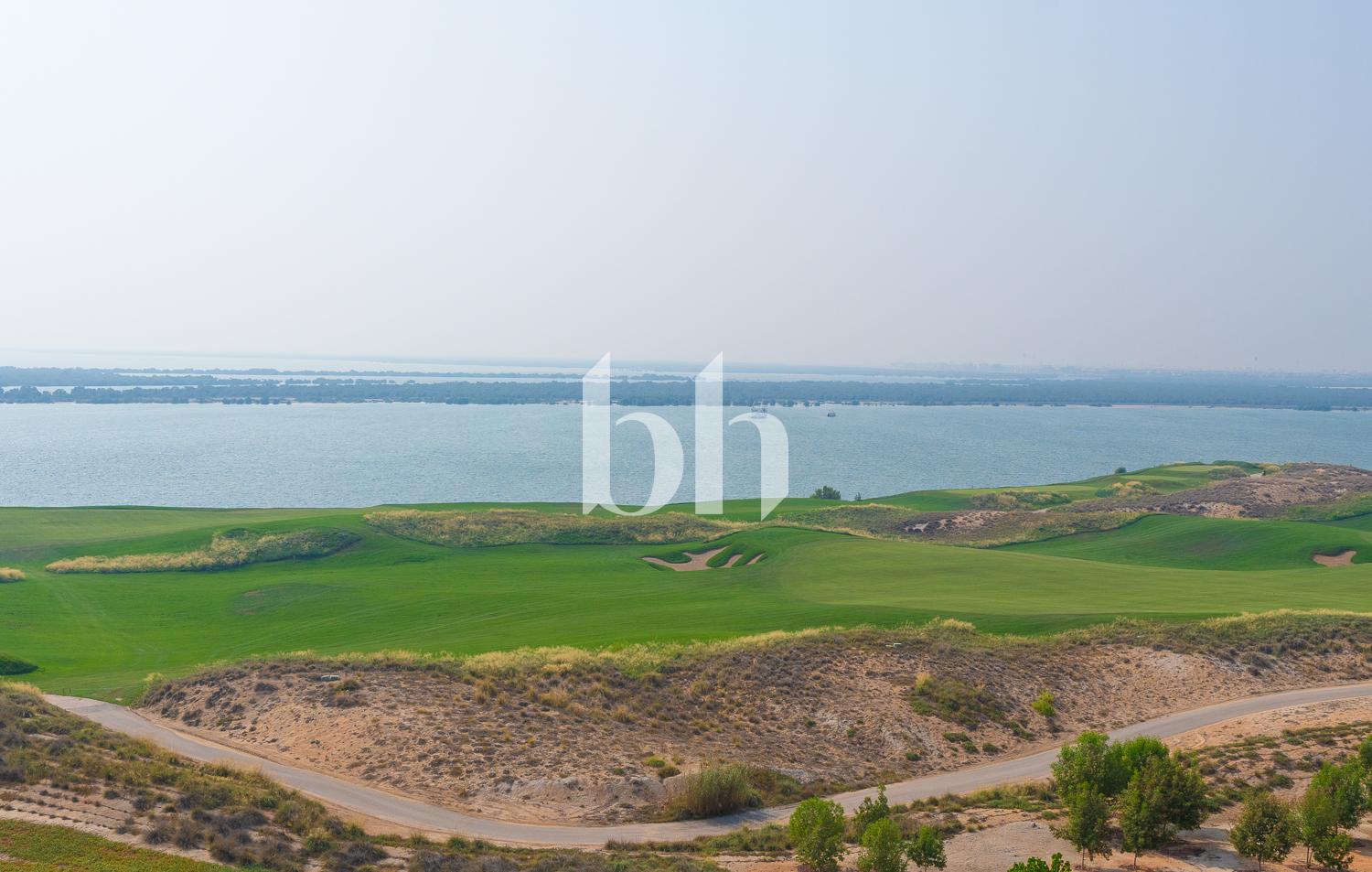Golf and Sea View | Spacious | Ideal Investment
