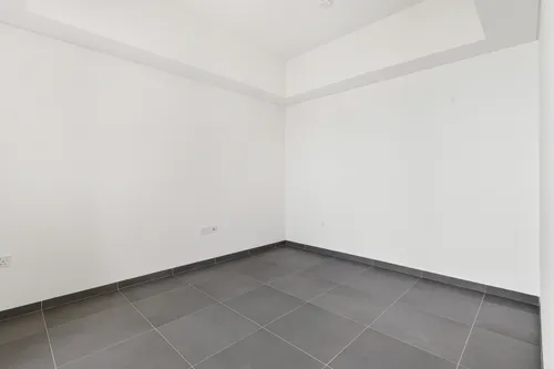 4 Bedrooms Villa in June