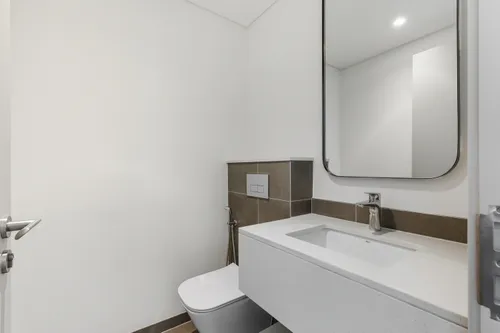 4 Bedrooms Villa in June