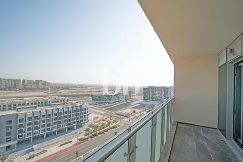 High Floor | Ideal Investment | New on Market