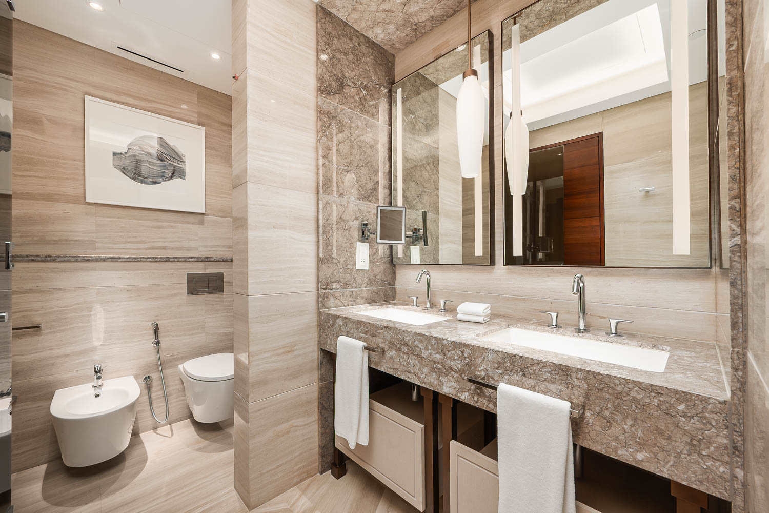 3 Bedrooms Hotel Apartment in Bridge Sky