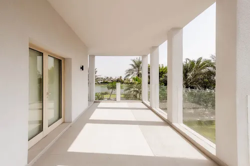 5 Bedrooms Villa in Sector E