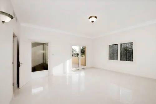 5 Bedrooms Villa in Sector E