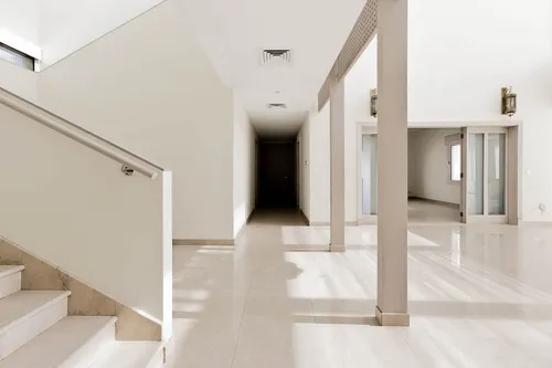 5 Bedrooms Villa in Sector E