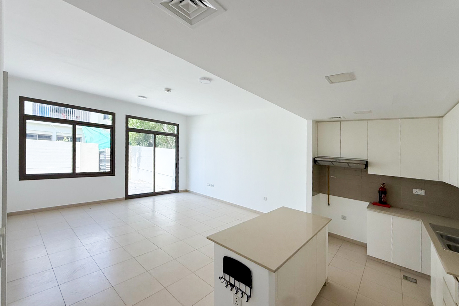 4 Bedrooms Townhouse in Noor Townhouses