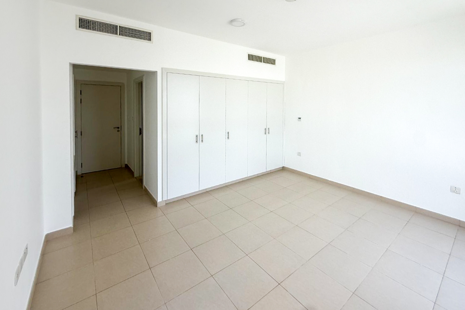 4 Bedrooms Townhouse in Noor Townhouses