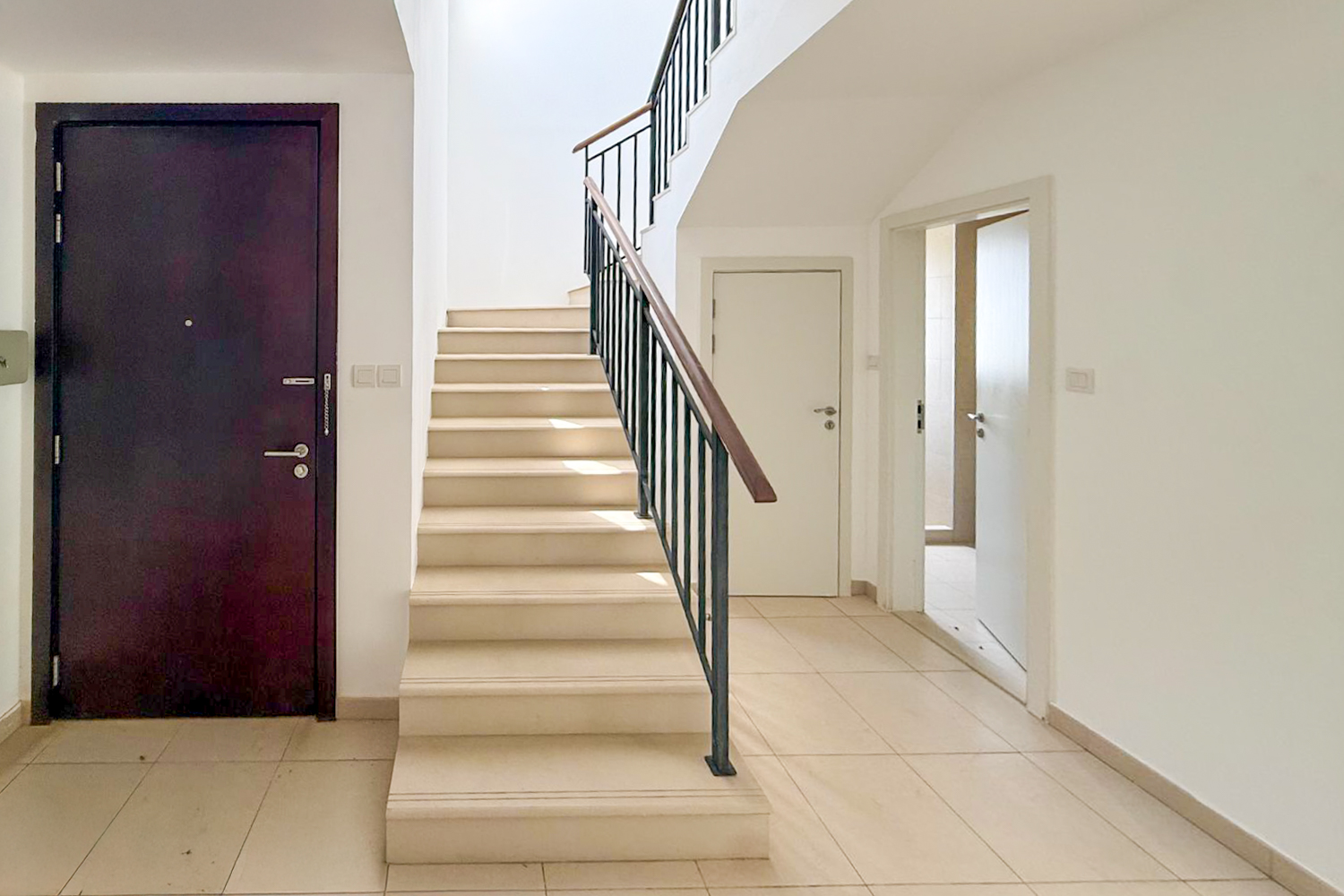 4 Bedrooms Townhouse in Noor Townhouses