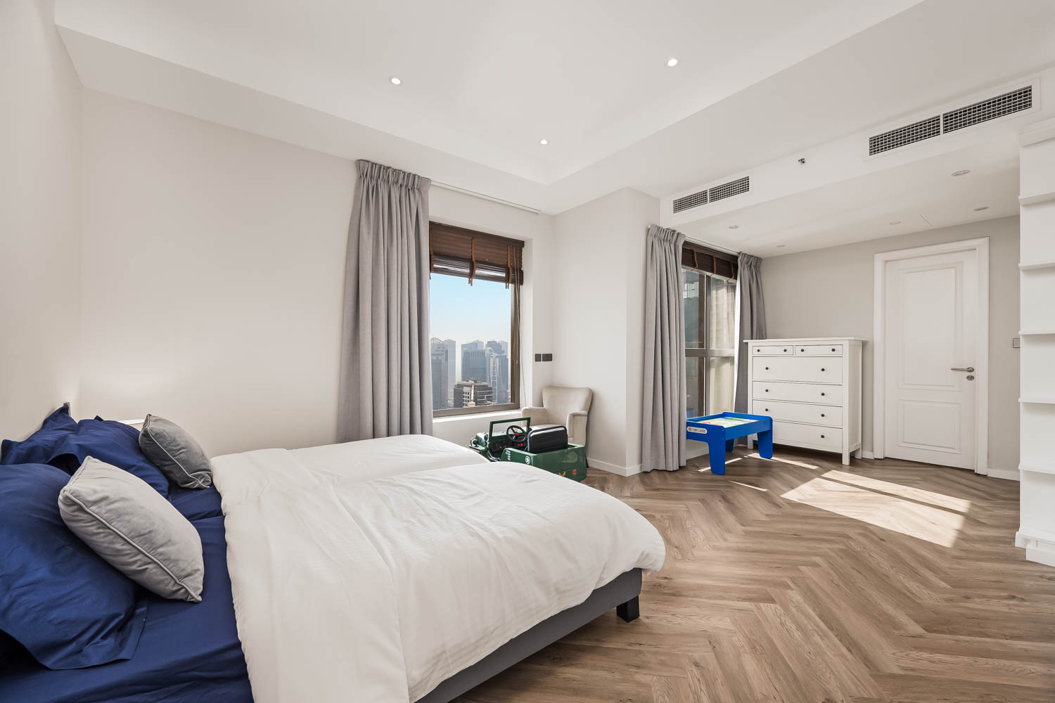 4 Bedrooms Apartment in Murjan 6