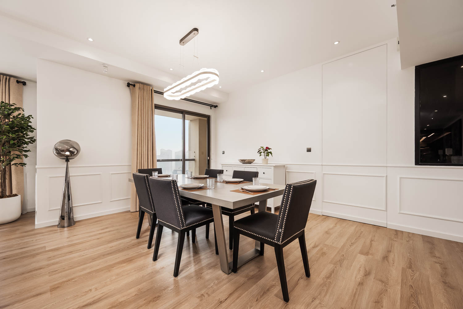 4 Bedrooms Apartment in Murjan 6