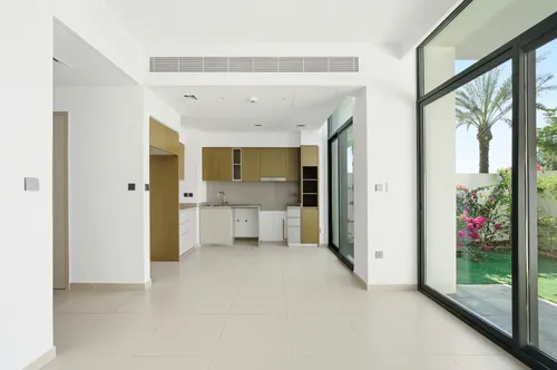 3 Bedrooms Townhouse in Joy