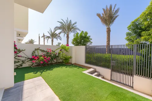 3 Bedrooms Townhouse in Joy