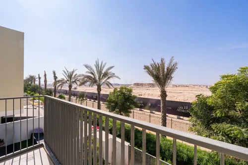 3 Bedrooms Townhouse in Joy