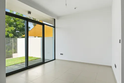 3 Bedrooms Townhouse in Joy