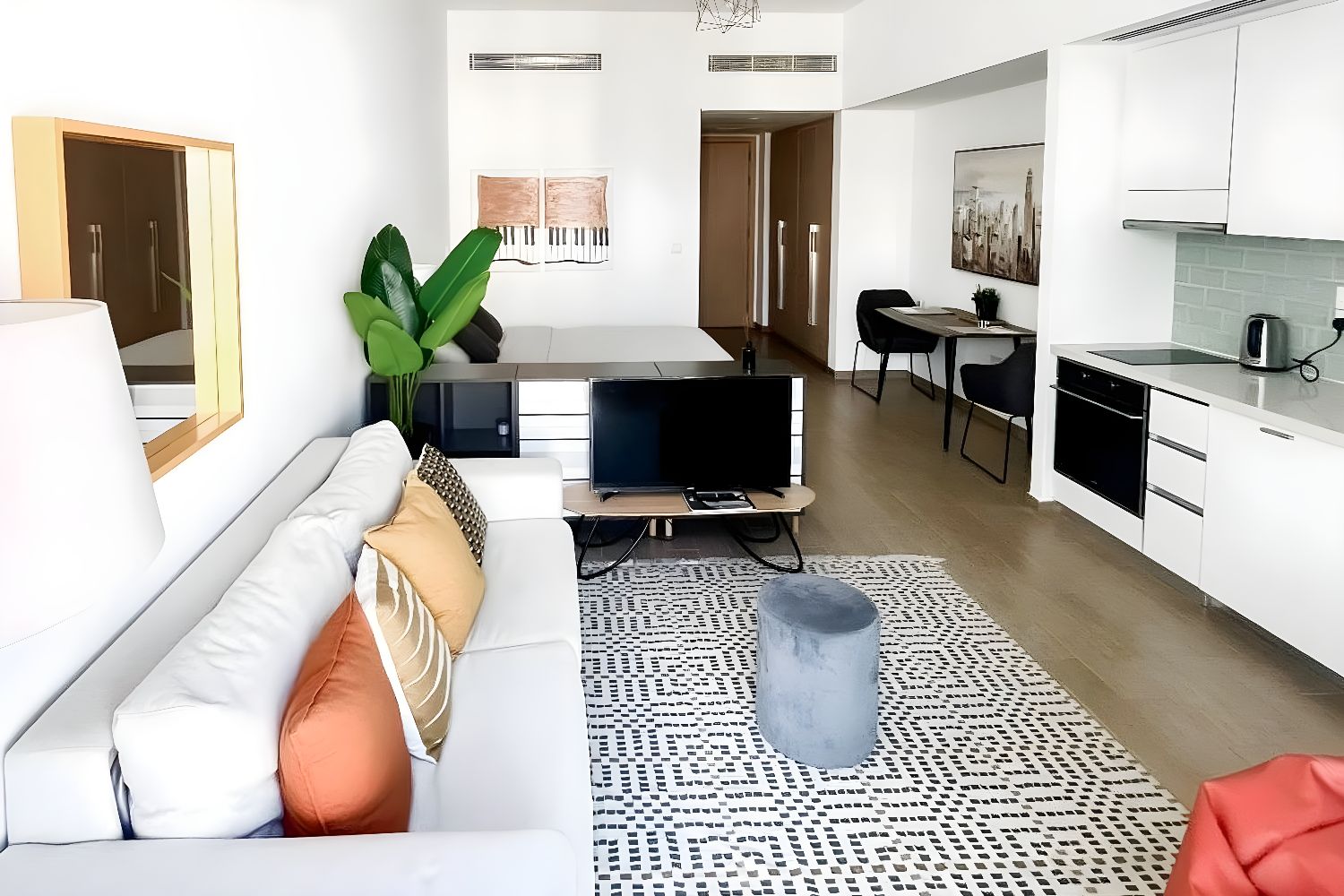  Apartment in Mayan 1