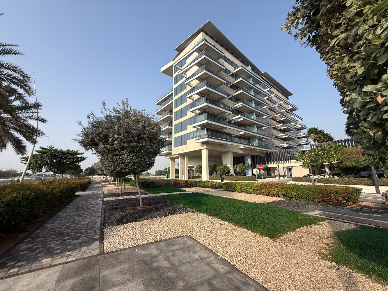 2 Bedrooms Apartment in Mayan 5