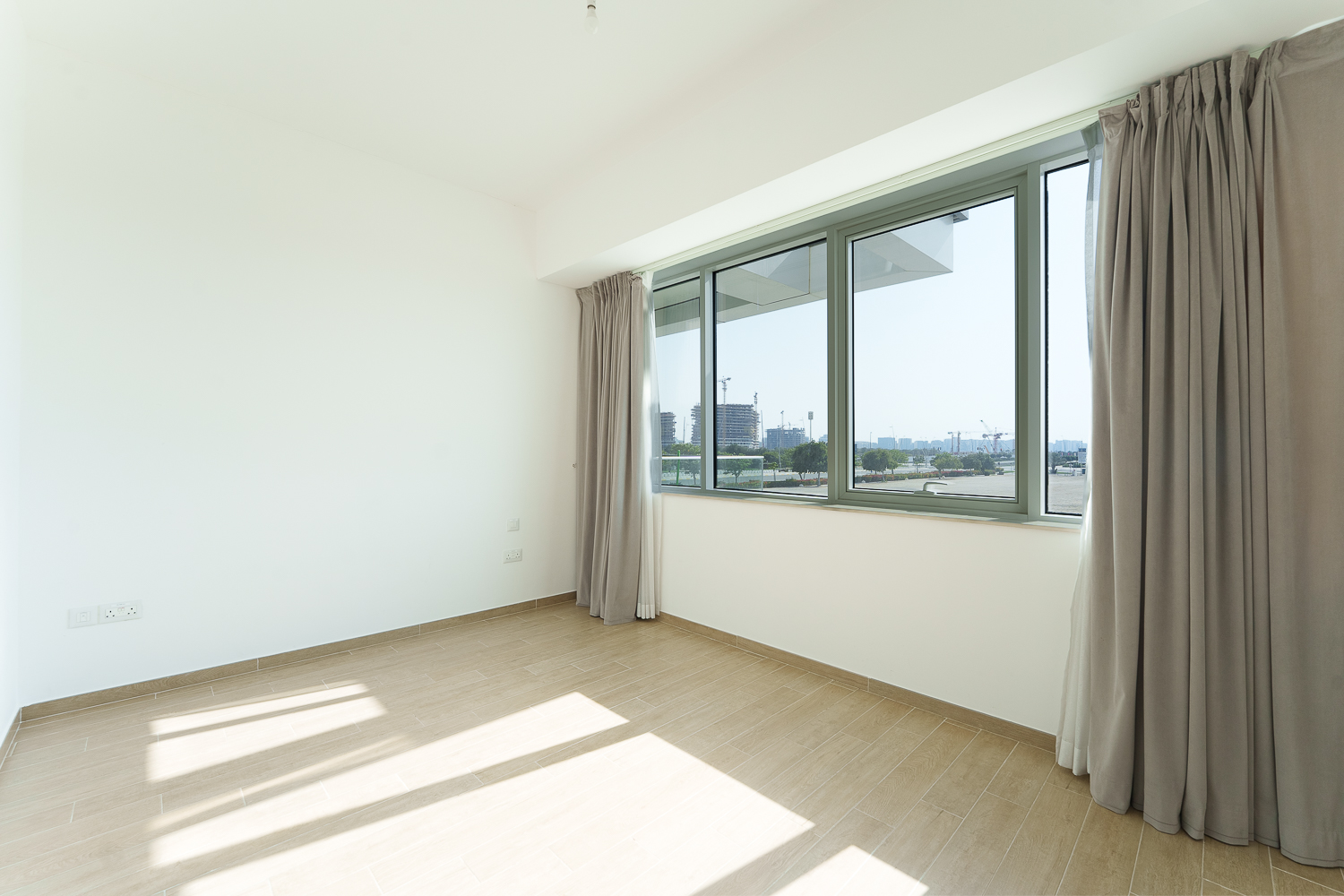 2 Bedrooms Apartment in Mayan 5