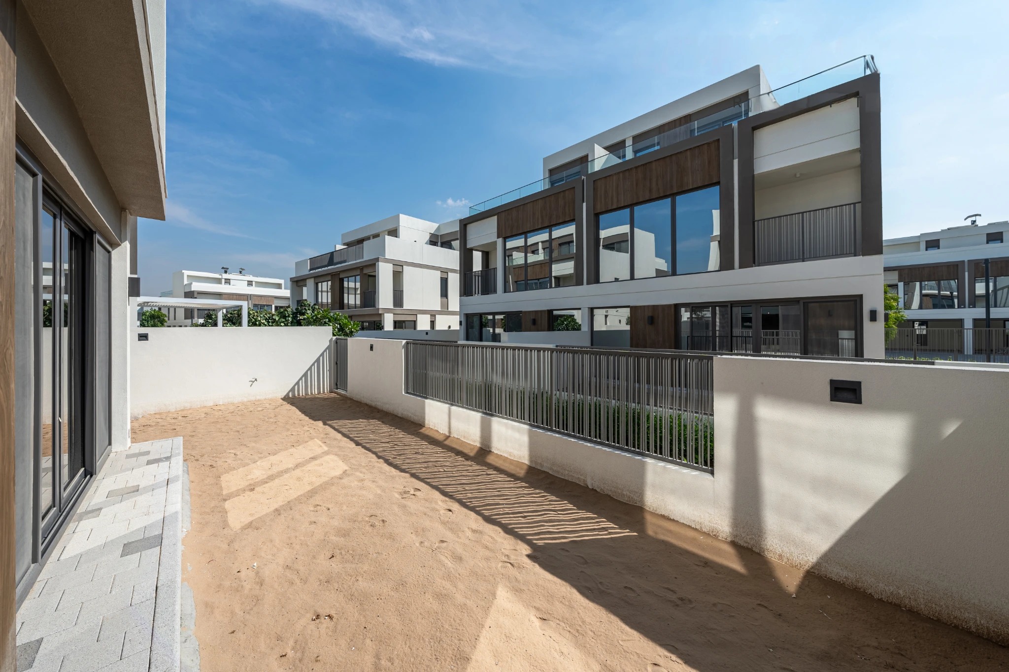 4 Bedrooms Villa in Aura 1