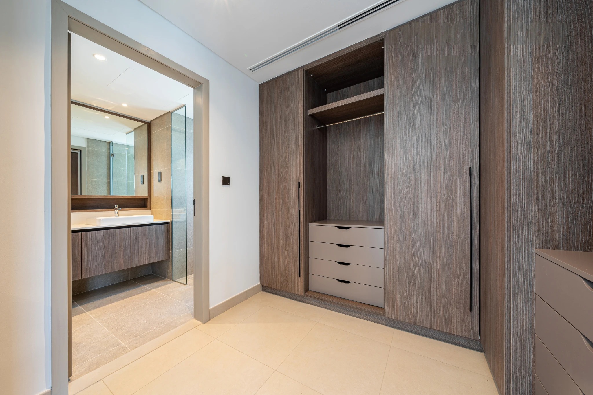 4 Bedrooms Villa in Aura 1