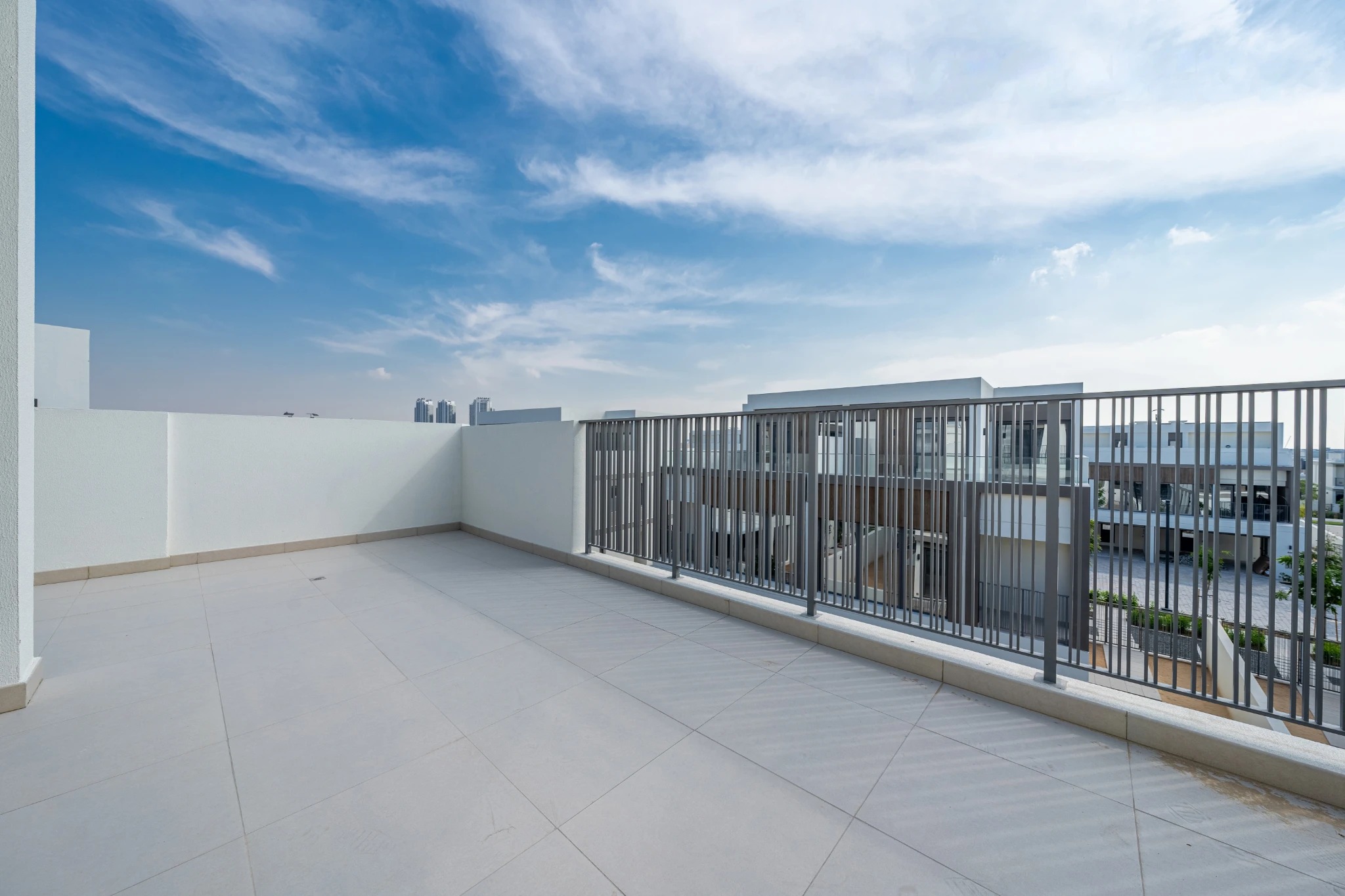 4 Bedrooms Villa in Aura 1