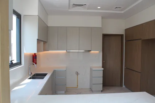 4 Bedrooms Villa in Murooj Al Furjan 1