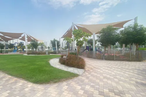 4 Bedrooms Villa in Murooj Al Furjan 1