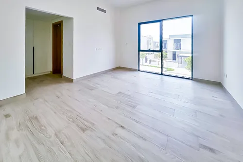 4 Bedrooms Villa in Murooj Al Furjan 1