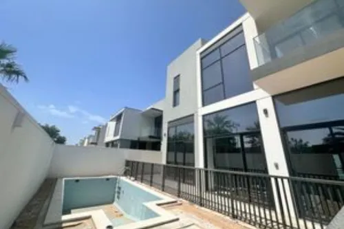 4 Bedrooms Villa in Murooj Al Furjan 1