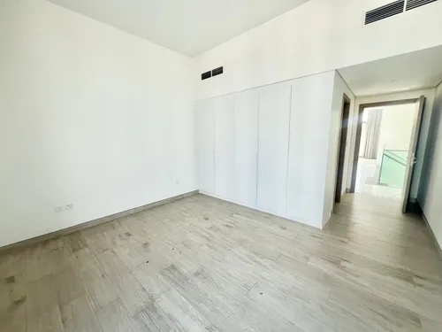 4 Bedrooms Villa in Murooj Al Furjan 1