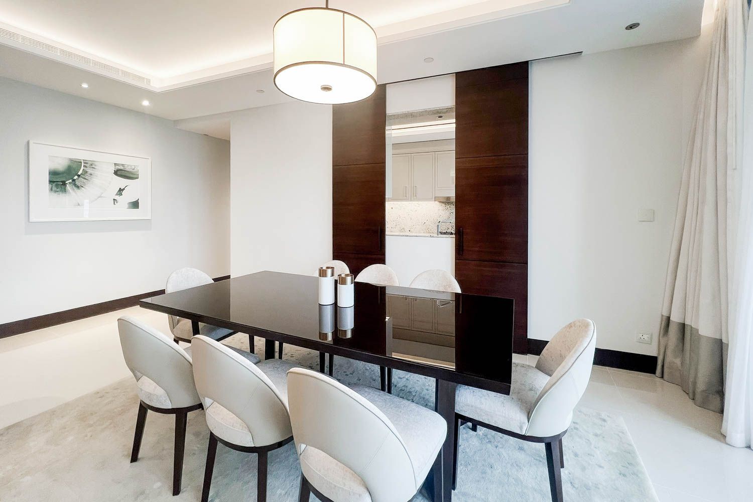 3 Bedrooms Apartment in The Address Sky View Tower 1