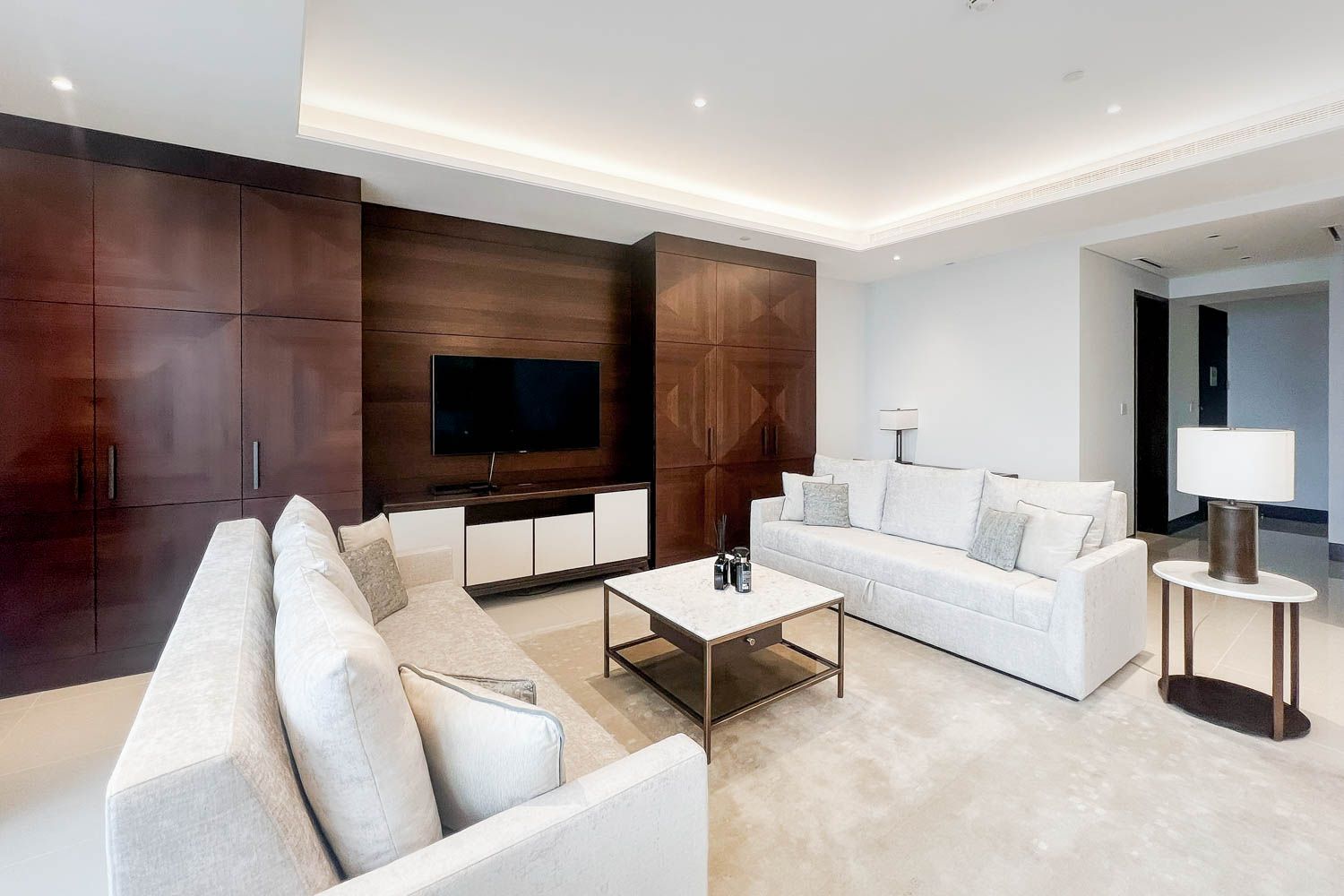 3 Bedrooms Apartment in The Address Sky View Tower 1