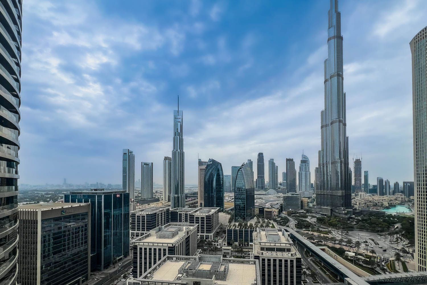 3 Bedrooms Apartment in The Address Sky View Tower 1