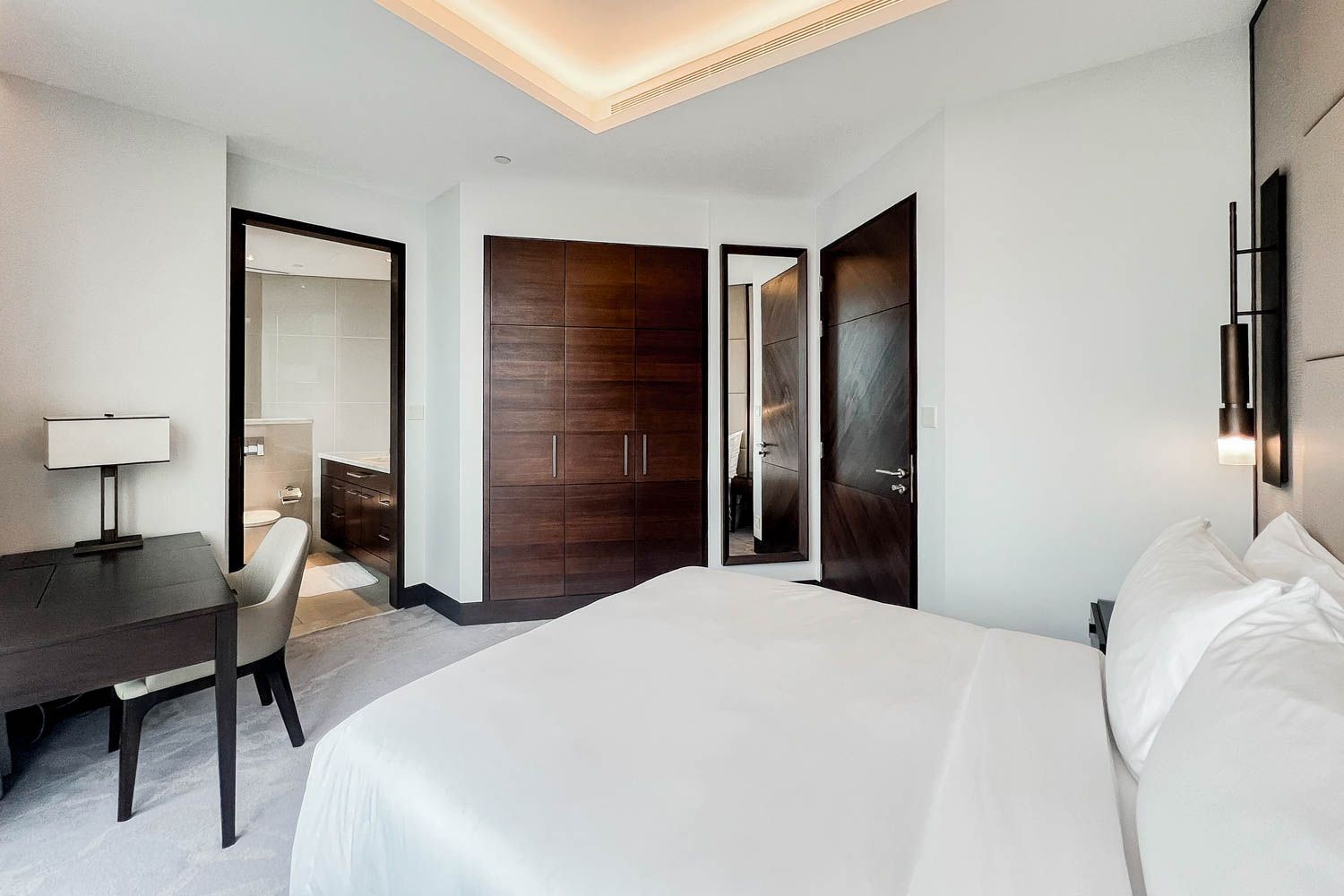 3 Bedrooms Apartment in The Address Sky View Tower 1