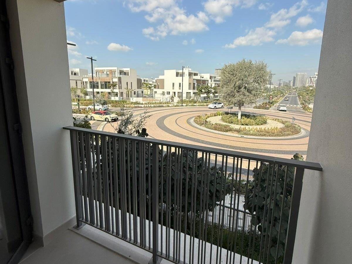 4 Bedrooms Villa in Aura 1