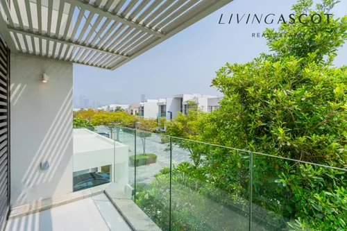 4 Bedrooms Villa in District One Villas