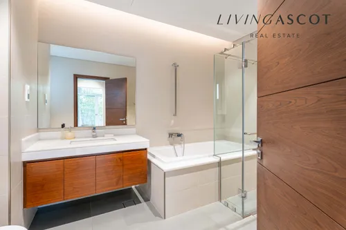 4 Bedrooms Villa in District One Villas