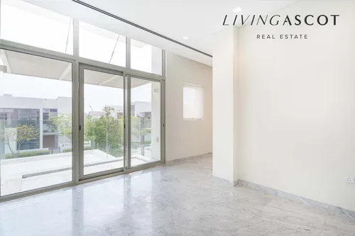 4 Bedrooms Villa in District One Villas