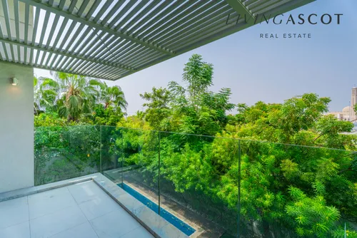 4 Bedrooms Villa in District One Villas